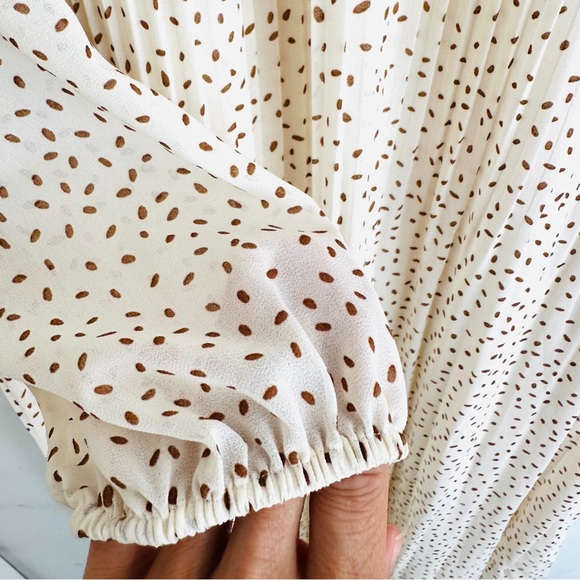 Cream Printed Soft Flowing Dress - Picture 3 of 7